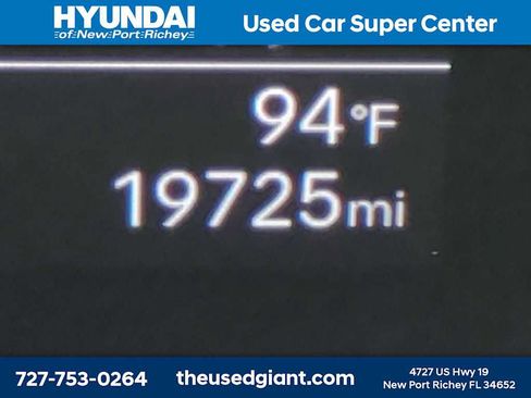 Used 2024 Hyundai Santa Fe SE FWD image 30