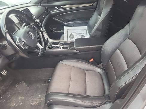 Used 2020 Honda Accord Sport image 3