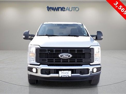 Used 2023 Ford F250 XL w/ XL Chrome Package image 21