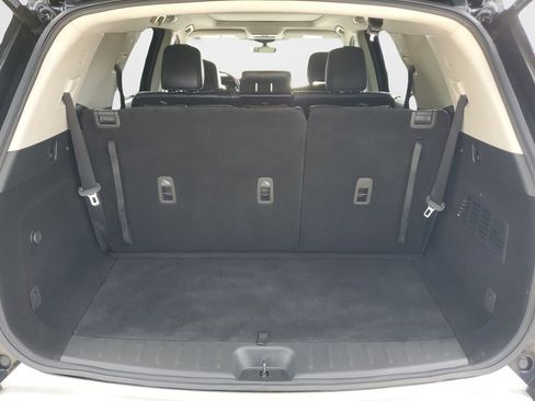 Used 2023 Nissan Pathfinder Platinum w/ Cargo Package AWD/4WD image 9