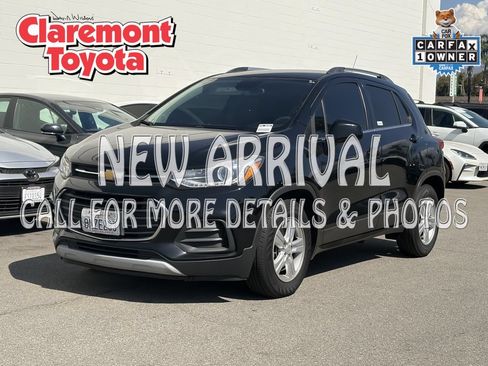Used 2019 Chevrolet Trax LT FWD image 1