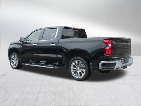 Used 2022 Chevrolet Silverado 1500 LTZ w/ LTZ Premium Package image 7