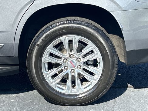 Used 2021 GMC Yukon SLT w/ SLT Luxury Package RWD image 35