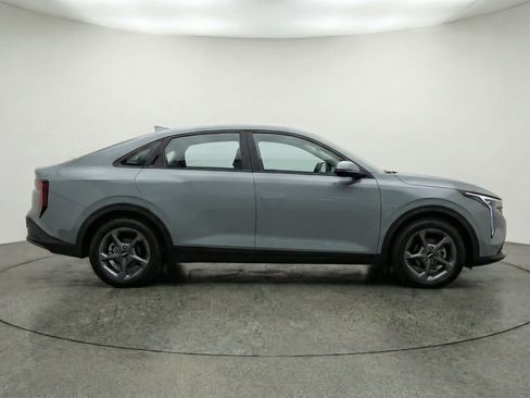 Used 2025 Kia K4 FWD image 11