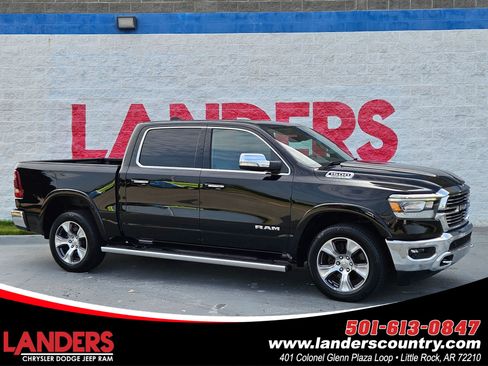 Used 2022 RAM 1500 Laramie AWD/4WD image 1