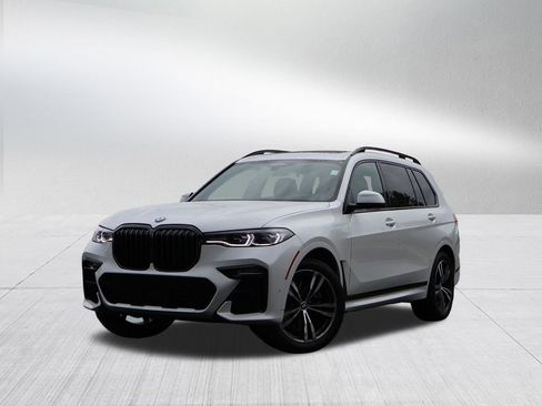 Used 2021 BMW X7 M50i AWD/4WD image 1