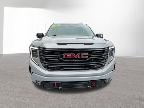 Used 2024 GMC Sierra 1500 AT4 w/ Technology Package AWD/4WD image 8
