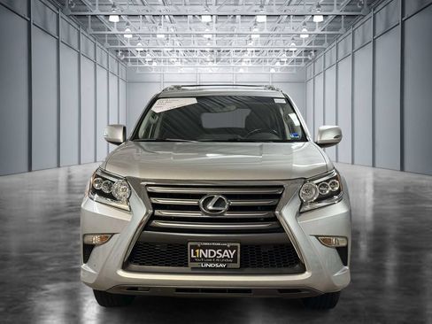 Used 2018 Lexus GX 460 w/ Navigation Package AWD/4WD image 8