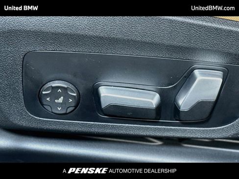 Used 2024 BMW 430i Coupe w/ M Sport Package RWD image 4