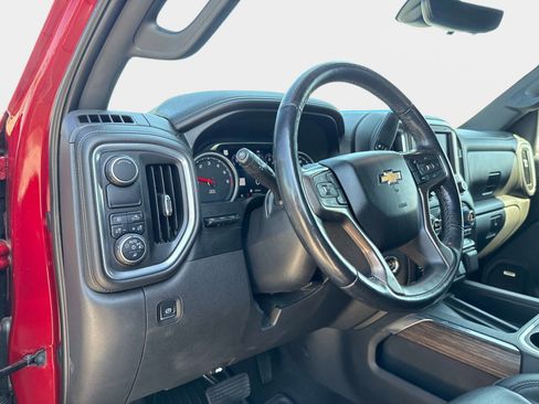 Used 2019 Chevrolet Silverado 1500 High Country w/ Technology Package image 22