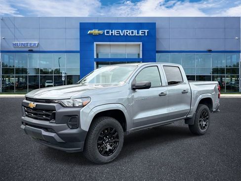 Used 2023 Chevrolet Colorado W/T RWD image 3
