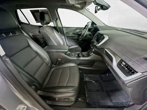 Used 2023 GMC Terrain SLT w/ Tech Package FWD image 12