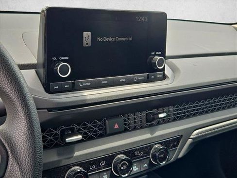 Used 2025 Honda Accord SE image 12