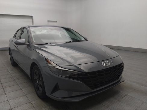 Used 2022 Hyundai Elantra SEL FWD image 13