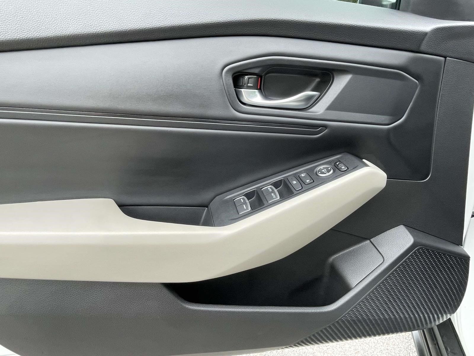 Used 2023 Honda Accord EX image 15