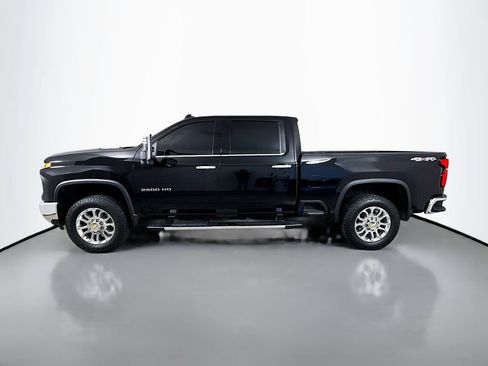 Used 2025 Chevrolet Silverado 2500 LTZ w/ LTZ Convenience Package AWD/4WD image 4