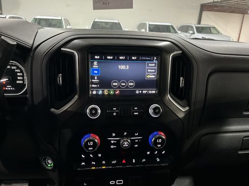 Used 2021 GMC Sierra 1500 AT4 w/ AT4 Carbonpro Edition AWD/4WD image 13