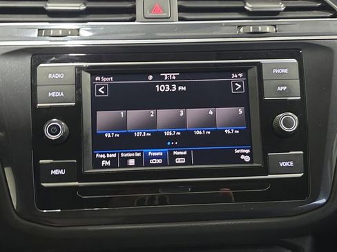 Used 2021 Volkswagen Tiguan S image 16