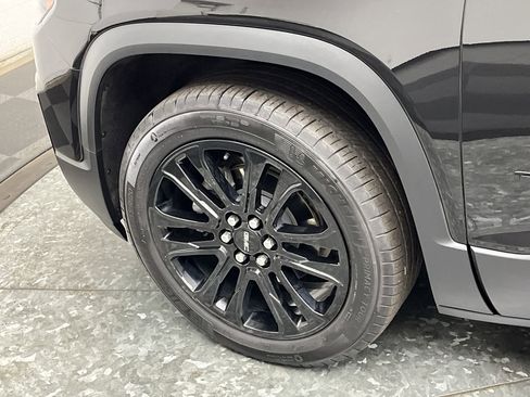 Certified 2023 GMC Acadia SLE w/ Driver Convenience Package image 36