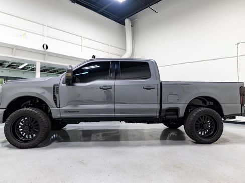 Used 2024 Ford F250 Platinum AWD/4WD image 11