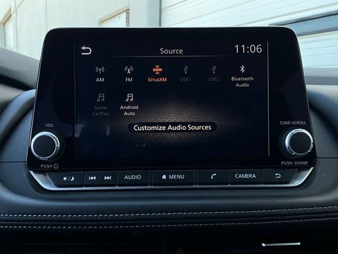 Used 2025 Nissan Rogue SV image 30