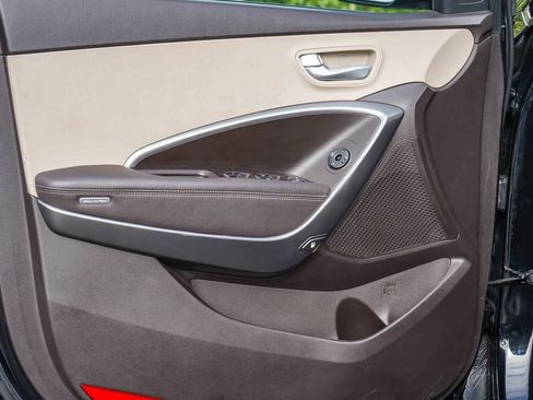 Used 2017 Hyundai Santa Fe Sport FWD image 20