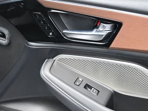 Used 2022 Acura MDX FWD w/ Technology Package image 37