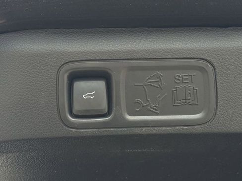 Used 2022 Ford Expedition Max Limited RWD image 36