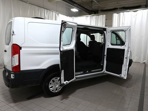 Used 2019 Ford Transit 250 130 Low Roof w/ Exterior Upgrade Package RWD image 11