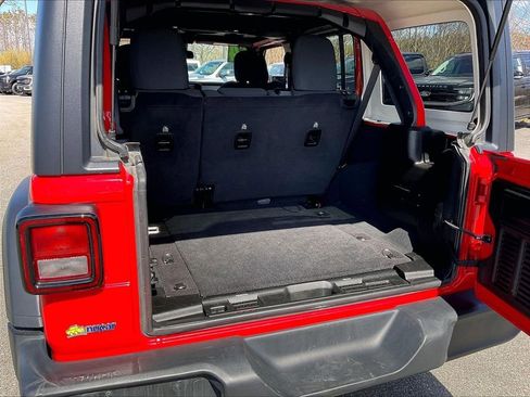 Used 2024 Jeep Wrangler Sport S AWD/4WD image 31