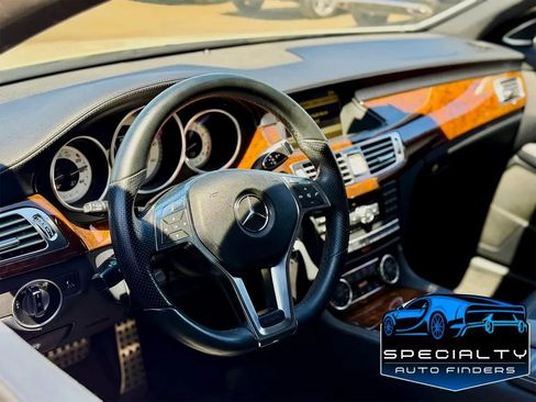 Used 2012 Mercedes-Benz CLS 550 w/ Premium I Pkg image 7