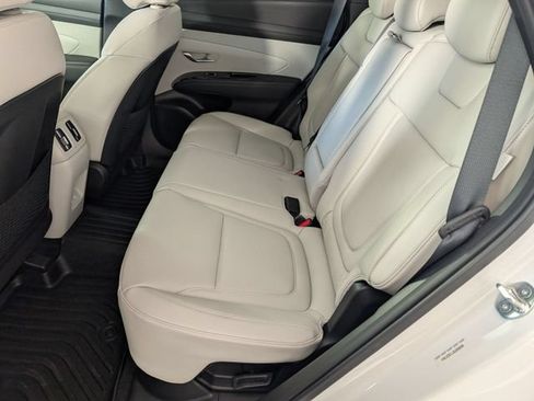 Used 2025 Hyundai Tucson Limited AWD/4WD image 28