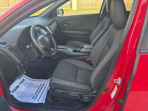 Used 2022 Honda HR-V Sport image 9