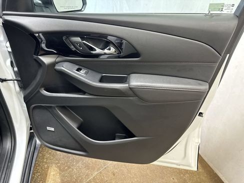 Used 2023 Chevrolet Traverse RS w/ LPO, Floor Liner Package AWD/4WD image 33