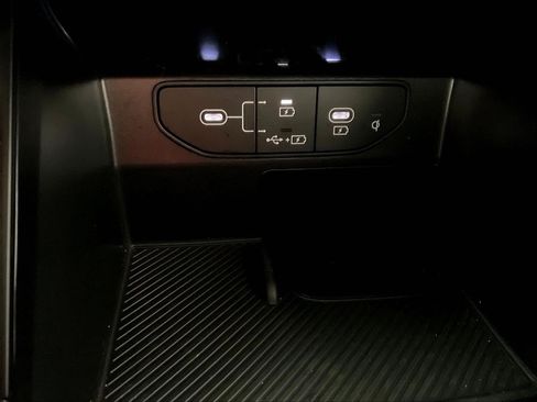 Certified 2026 Kia Sorento S w/ S Panoramic Sunroof Package FWD image 16