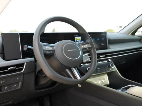 Used 2025 Hyundai Sonata SEL image 17