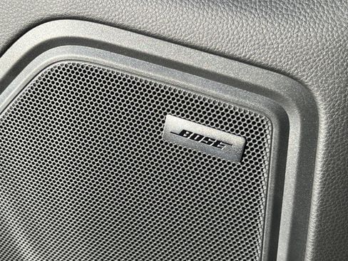 New 2026 Porsche Macan image 30