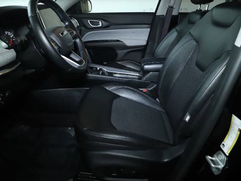 Used 2022 Jeep Compass Latitude w/ Sun and Sound Group image 19