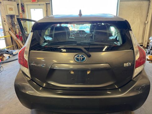 Used 2015 Toyota Prius C Two FWD image 18