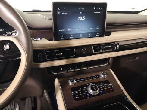 Used 2022 Lincoln Aviator Reserve w/ Equipment Group 201A AWD/4WD image 5