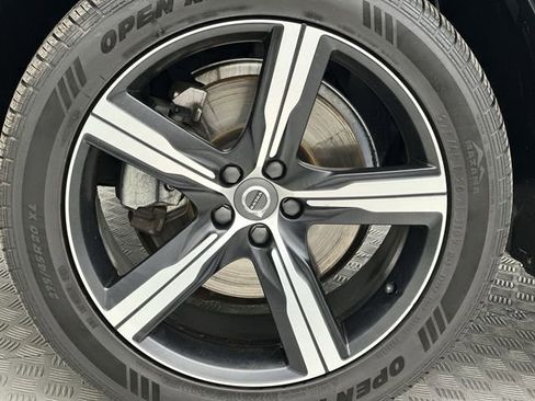 Used 2016 Volvo XC90 T6 R-Design image 10