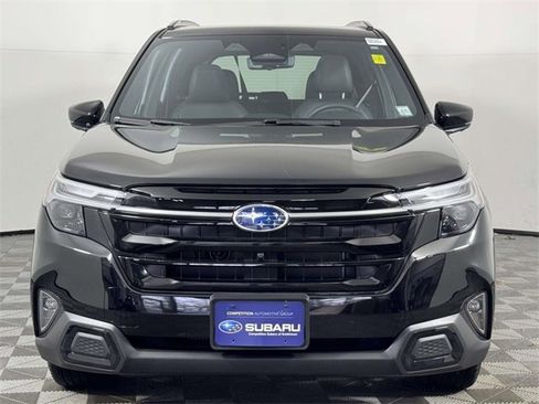 Used 2025 Subaru Forester Touring image 6