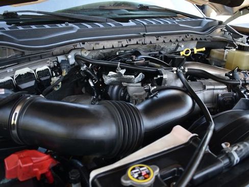 Used 2017 Ford F450 XL w/ Power Equipment Group image 23