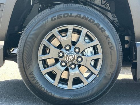 New 2026 Toyota 4Runner SR5 RWD image 33
