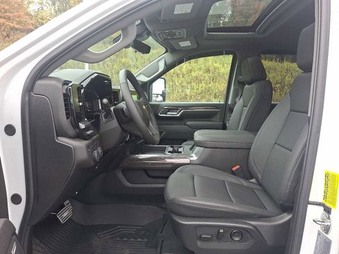 New 2025 Chevrolet Silverado 2500 LTZ w/ LTZ Premium Package image 17