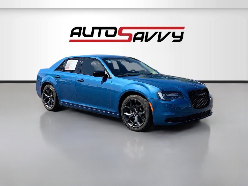 Used 2023 Chrysler 300 Touring w/ Sport Appearance Package RWD image 1