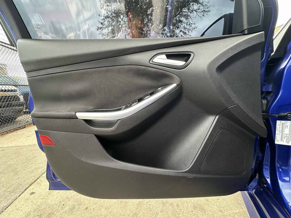 Used 2014 Ford Focus ST FWD image 22