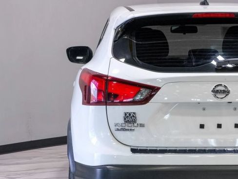 Used 2018 Nissan Rogue Sport S w/ S Appearance Package FWD image 52