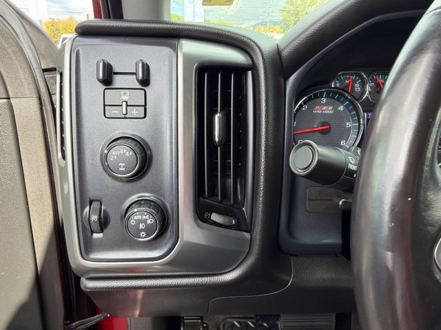Used 2018 Chevrolet Silverado 1500 LT w/ All Star Edition AWD/4WD image 22