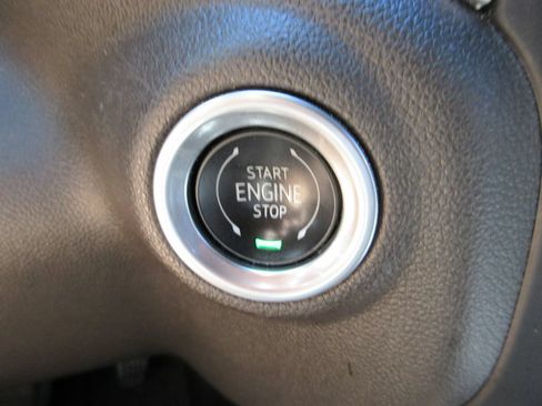 Used 2020 GMC Sierra 1500 SLT w/ SLT Premium Plus Package AWD/4WD image 36
